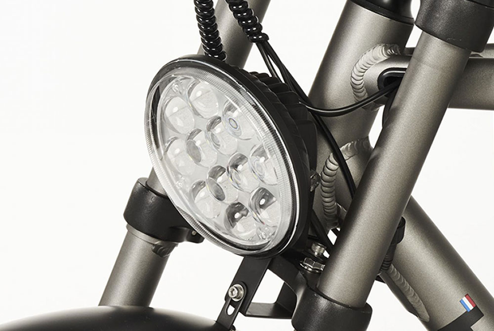 Knaap bike Spacegrey Knaap bike Spacegrey KNAAP BIKES AMS ist ein einzigartiges und robustes Pedelec, dem es gelungen ist, alle Vorteile in einem erstaunlichen Modell zu vereinen. Das KNAAP BIKES AMS hat ein einzigartiges und robustes Aussehen.