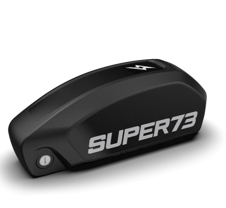 Super73 S2/RX Batterie Dieser Super73-Akku passt für alle Super73 S2- und RX-Modelle und bietet eine Reichweite von bis zu 80 Kilometern. Der Akku kann direkt an Ihrem Super73 S2 oder RX montiert und als primärer oder sekundärer (Ersatz-)Akku verwendet werden.