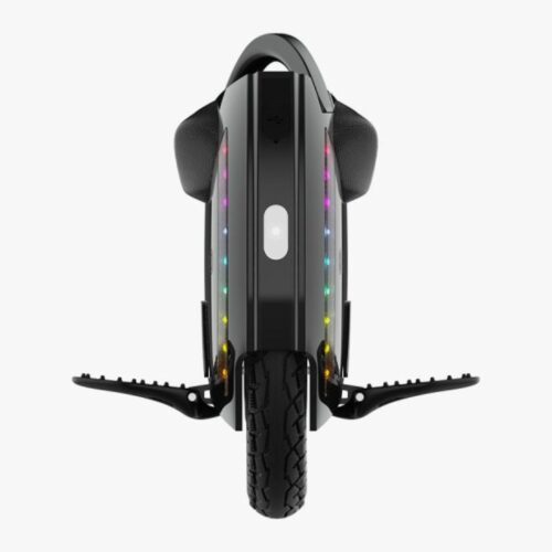 KingSong 14D Der KingSong 14D ist ein kompakter und vielseitiger elektrischer Einradroller, ideal für Anfänger und Fortgeschrittene. Ausgestattet mit einem 800W-Motor und einer Batteriekapazität von 420Wh bietet der 14D eine Reichweite von bis zu 40 km und eine maximale Geschwindigkeit von 30 km/h. Das Gerät hat ein robustes Design mit einem Gewicht von etwa 14 kg, was eine hervorragende Balance zwischen Tragbarkeit und Leistung gewährleistet. Der KingSong 14D ist für Steigungen von bis zu 30 Grad geeignet und kann eine maximale Belastung von 120 kg tragen. Dank Funktionen wie Bluetooth-Konnektivität, eingebauter LED-Beleuchtung und hochwertigen Pedalen bietet dieses Einrad sowohl Komfort als auch Sicherheit beim Fahren.